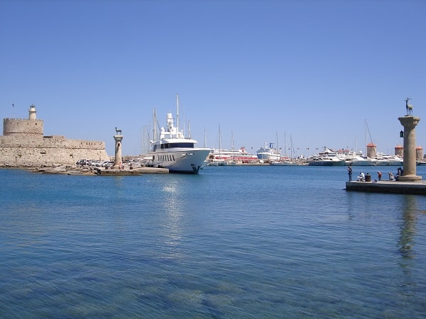 haven-rhodos-stad-informatie-bezienswaardigheden