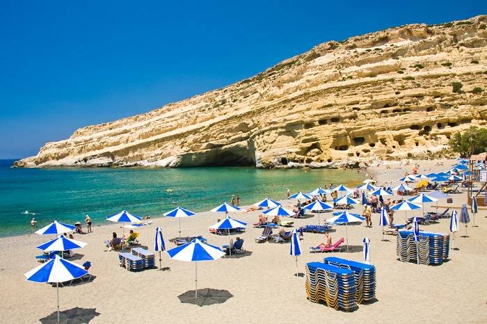 matala-grotten-kreta-bezienswaardigheden-wat-doen
