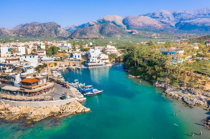 sissi-kreta-leuke-badplaatsen-vakantie-dorp