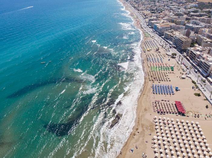 stranden-rethymnon-kreta-stad-vakantie