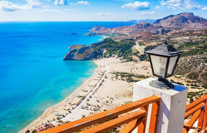 tsambika-strand-rhodos-vakantie-griekenland
